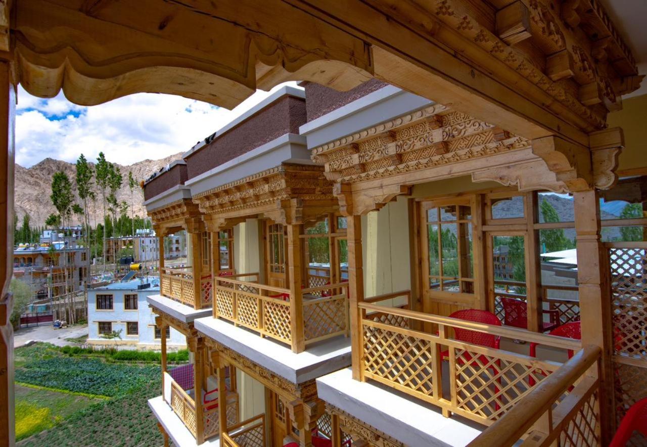 The Nangsay Hotel Leh Exterior photo